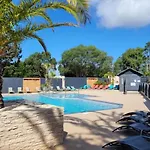 Camping Mobil-home Cosy Avec Terrasse Et Jardin Privatif La Bernerie-en-Retz