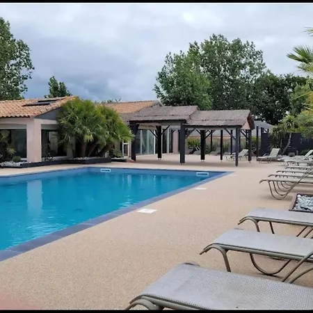 Mobil-home Cosy Avec Terrasse Et Jardin Privatif Camping La Bernerie-en-Retz