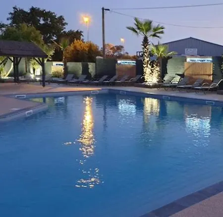 Parque de Campismo Mobil-home Cosy Avec Terrasse Et Jardin Privatif