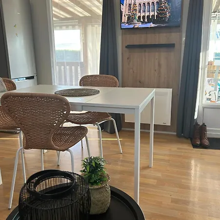 Mobil-home Cosy Avec Terrasse Et Jardin Privatif